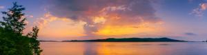 Panorama au lever de soleil au lac Memphremagog en Estrie